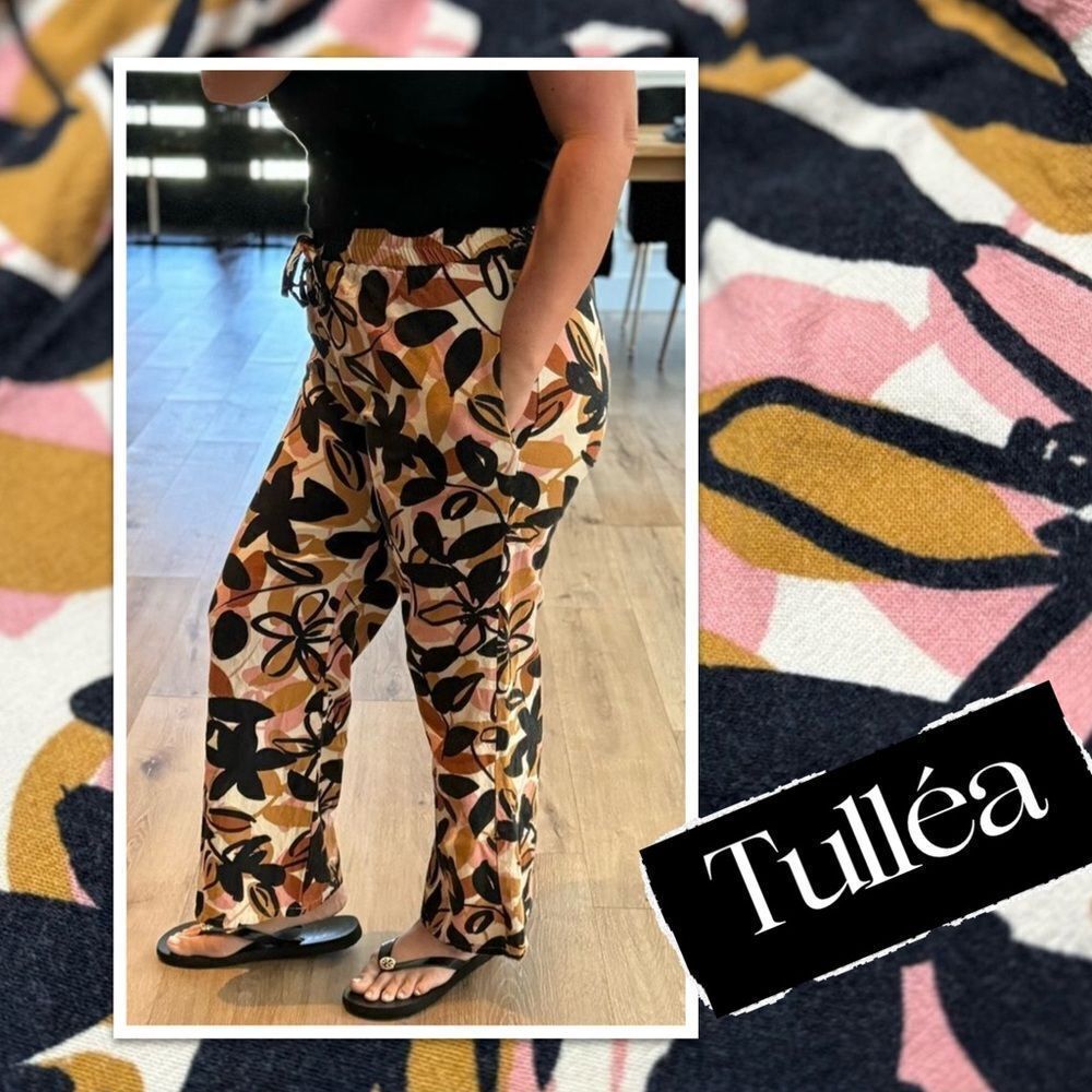 Tulléa Floral Linen Pants